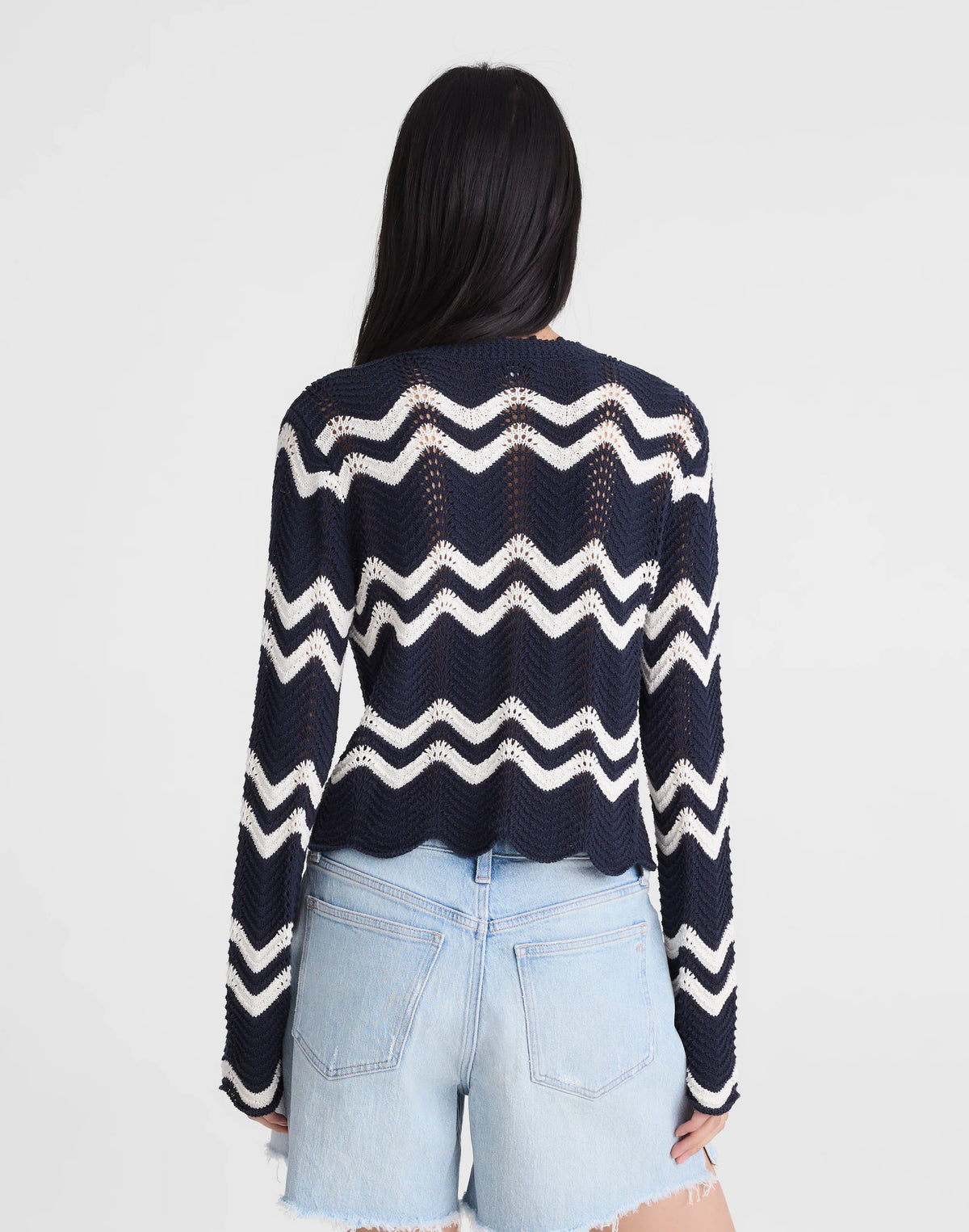 NAVY AND IVORY WAVY STRIPE