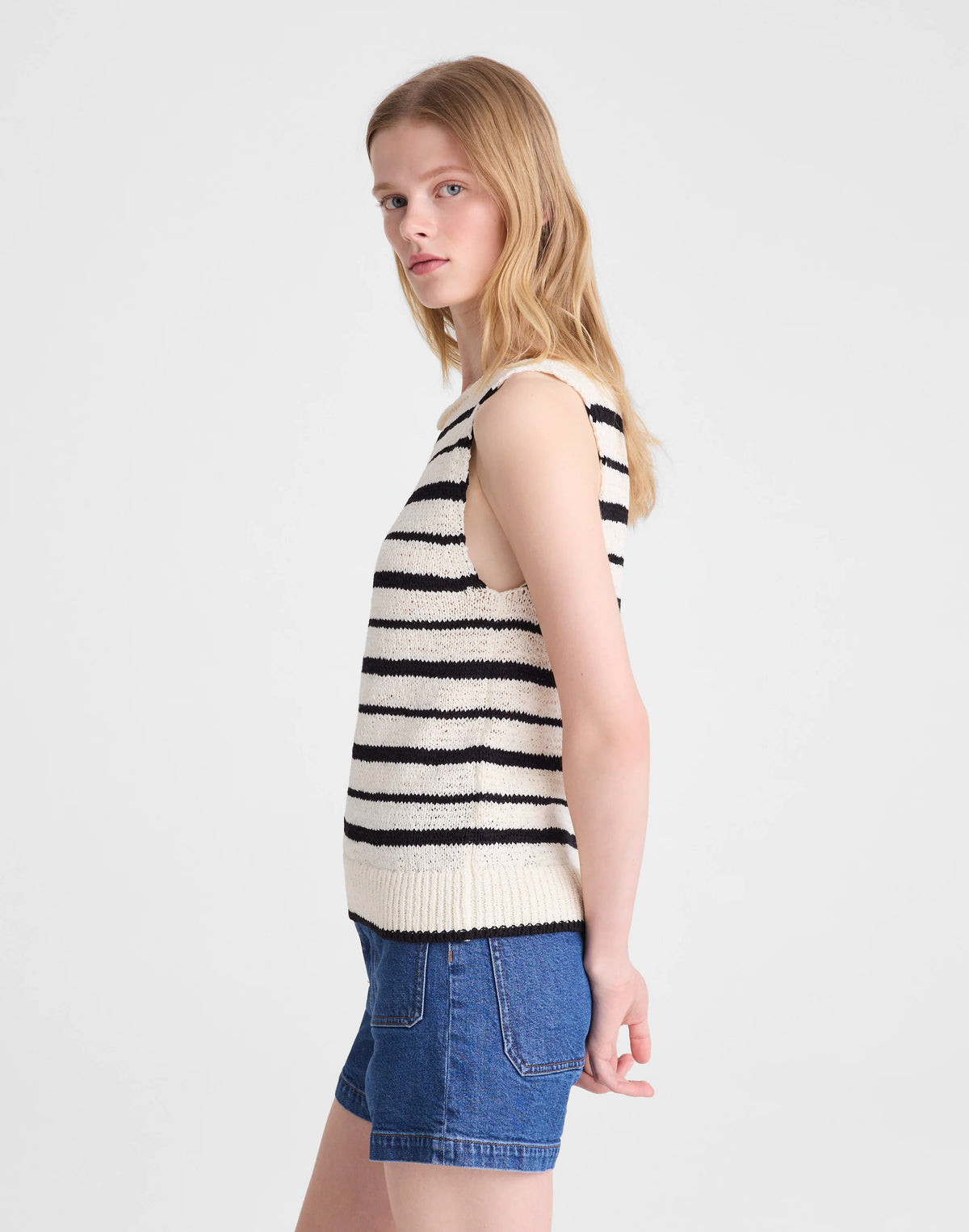 IVORY AND BLACK STRIPE