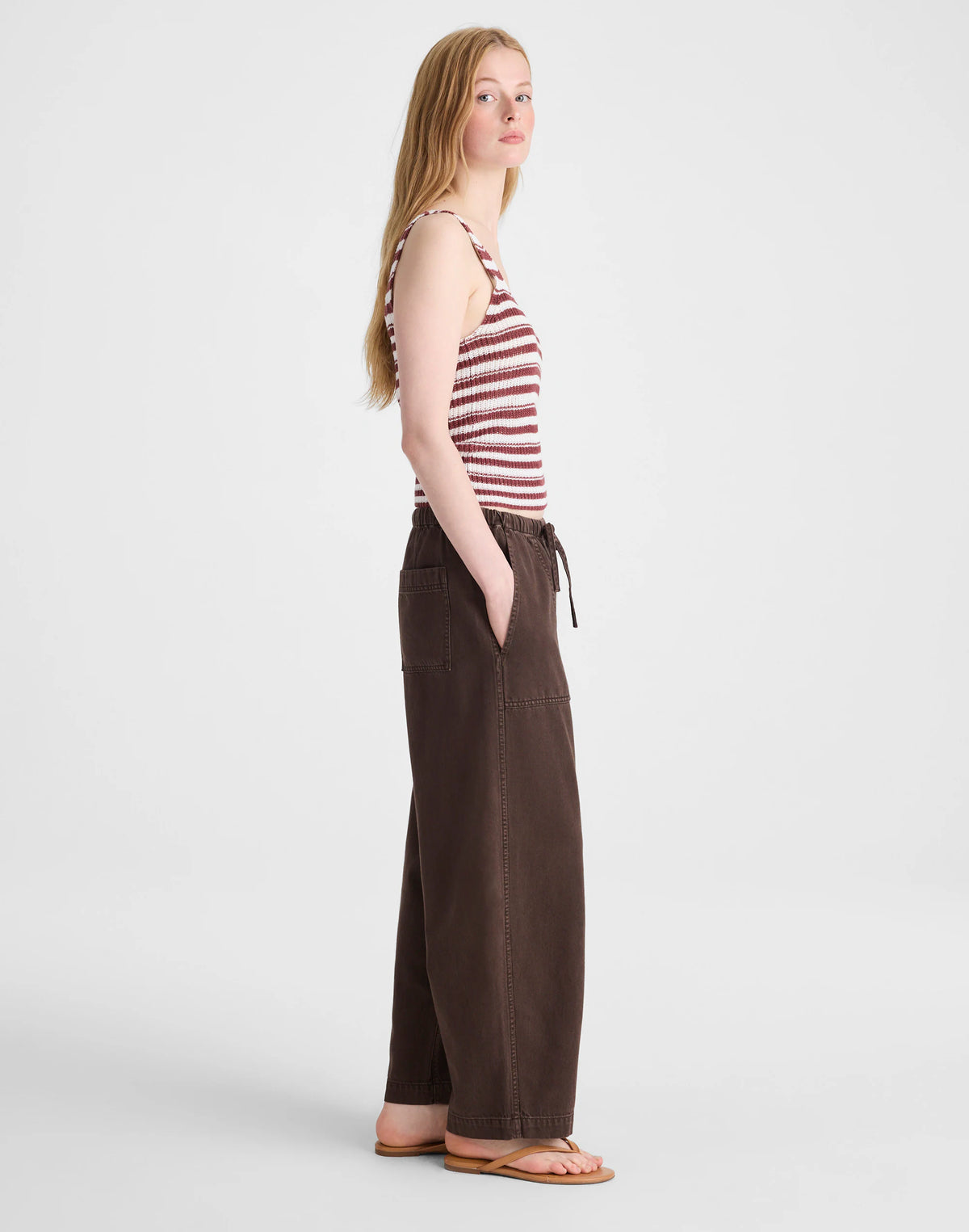 DARK BROWN