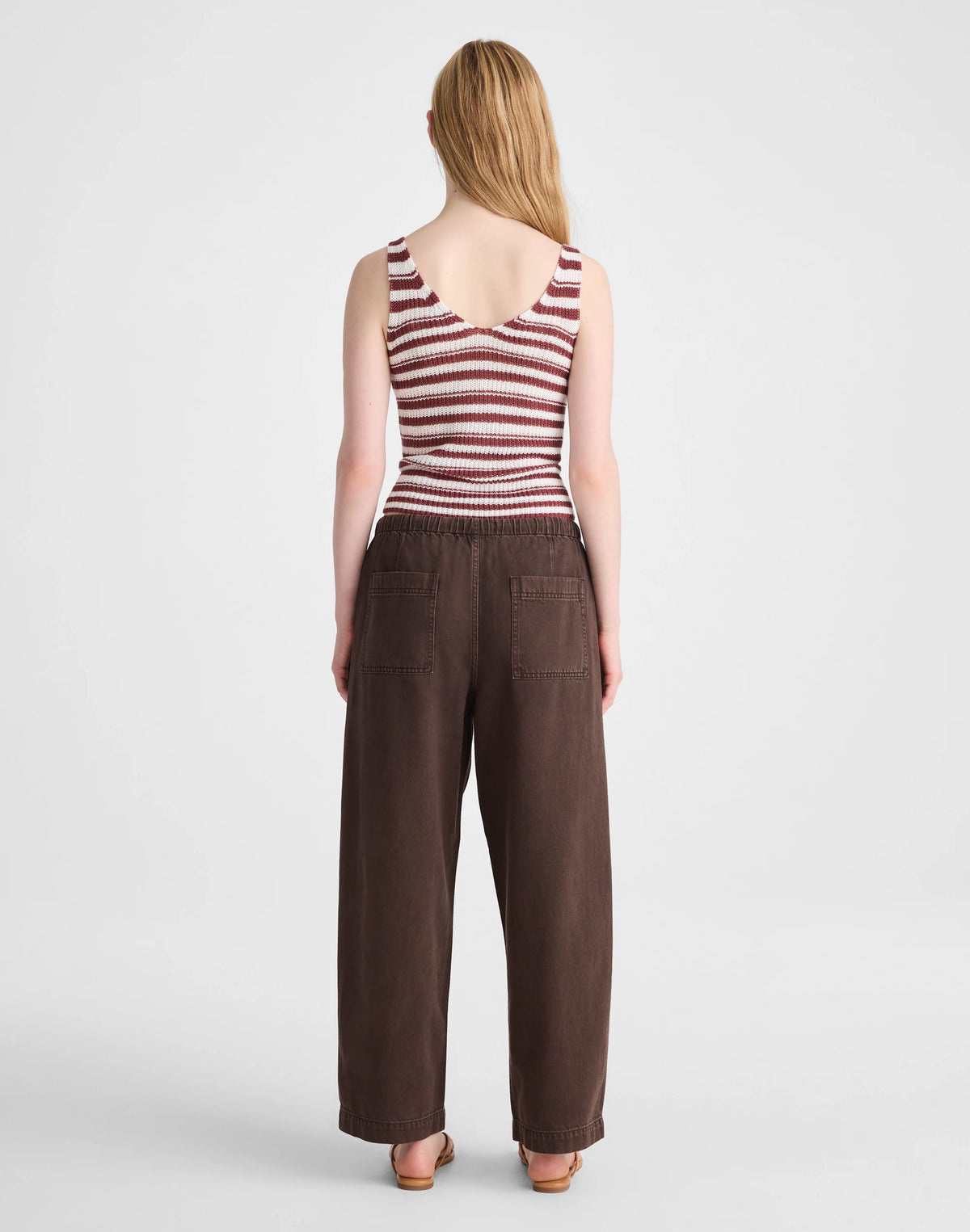 DARK BROWN