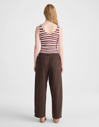 DARK BROWN