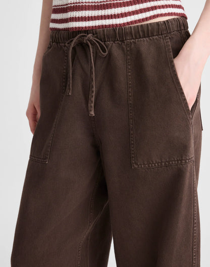 DARK BROWN