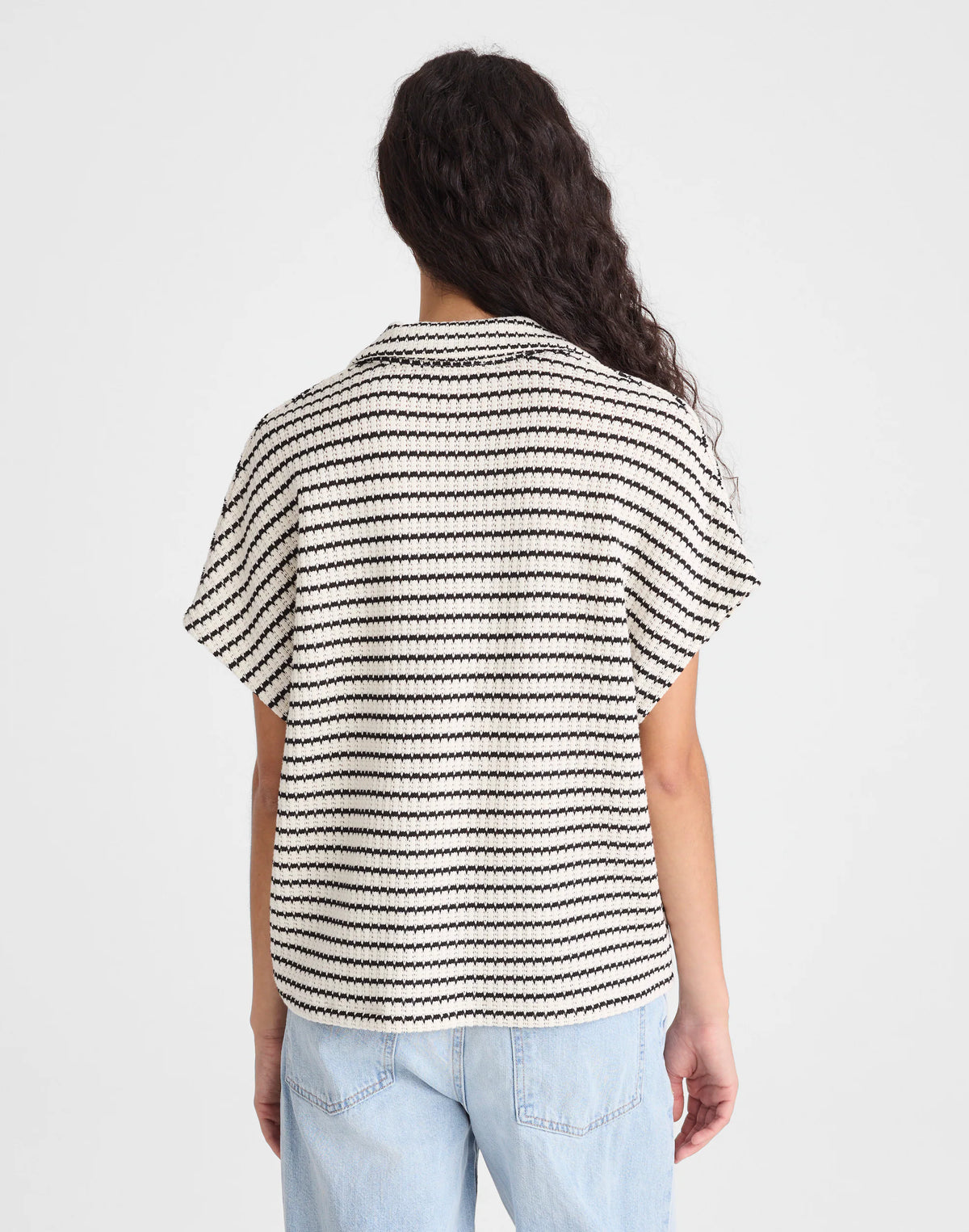 IVORY AND BLACK TUCK STITCH