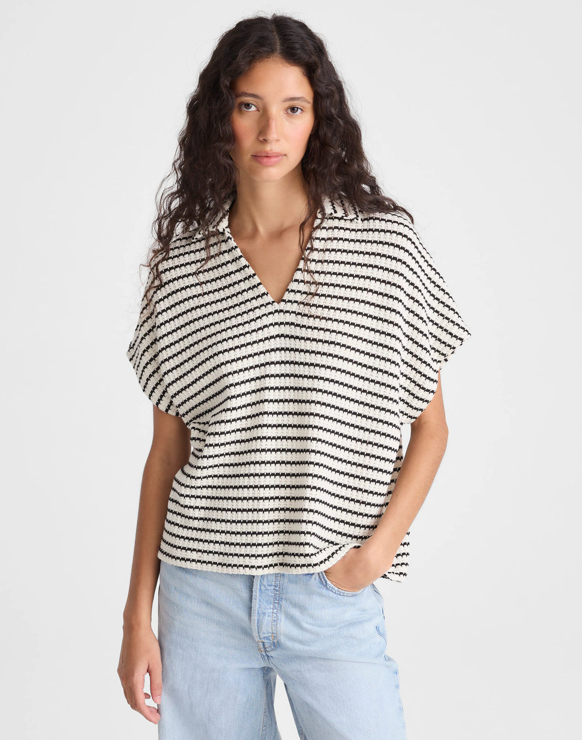 IVORY AND BLACK TUCK STITCH