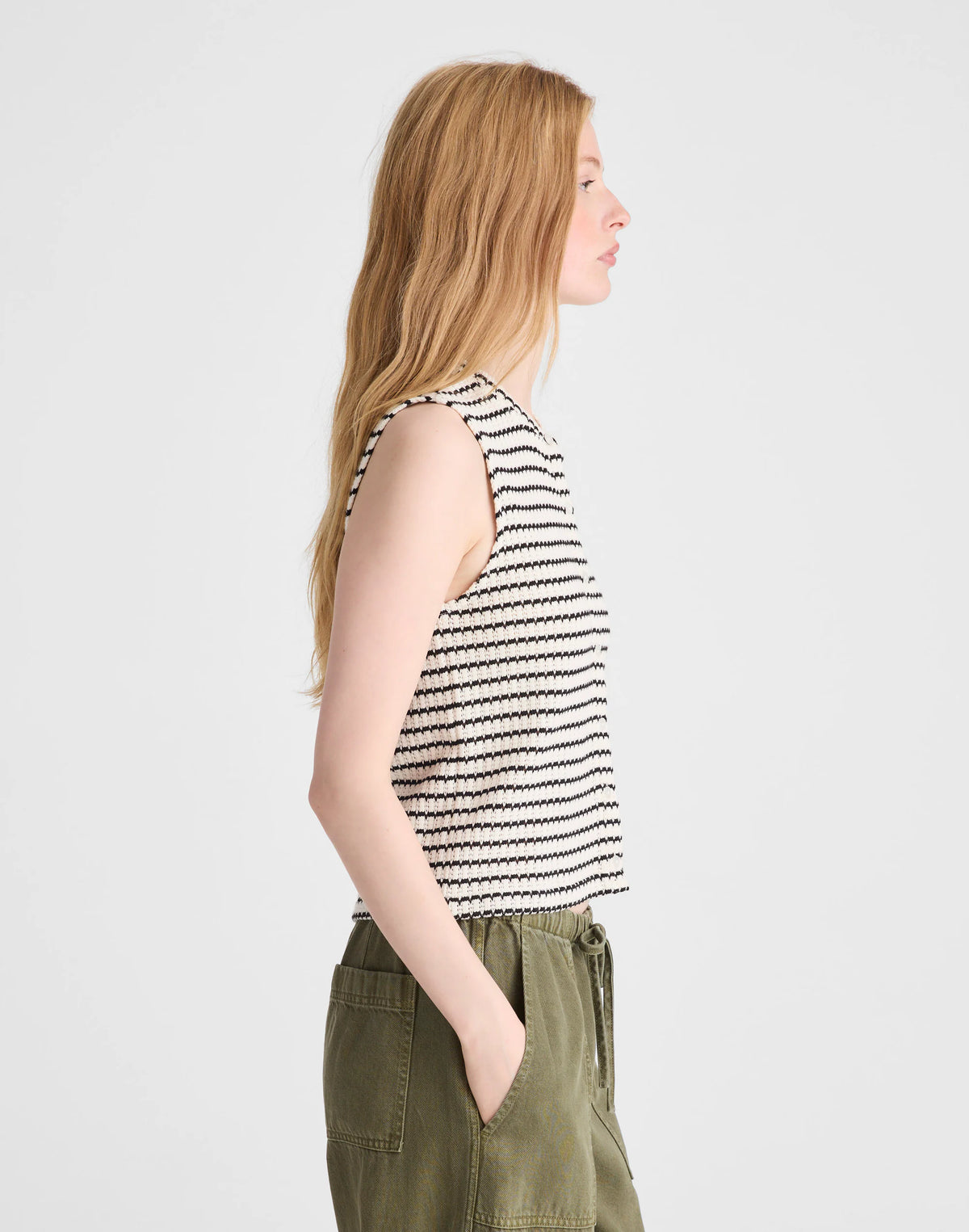 IVORY AND BLACK TUCK STITCH