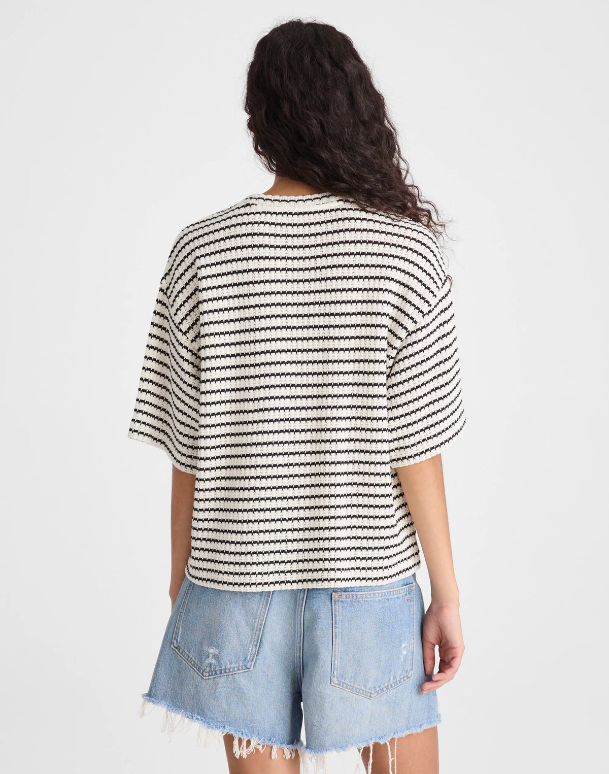 IVORY AND BLACK TUCK STITCH