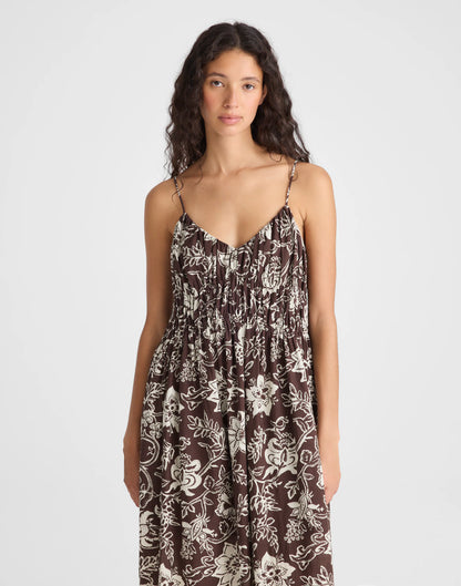 DARK BROWN
