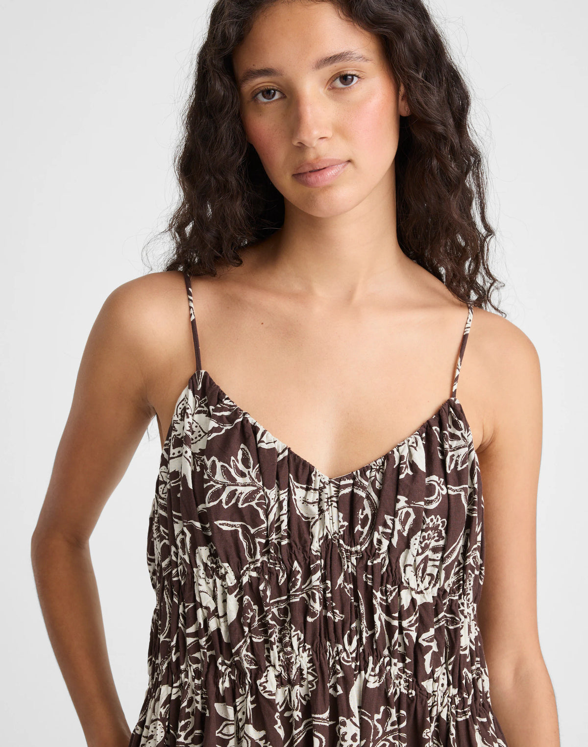 DARK BROWN