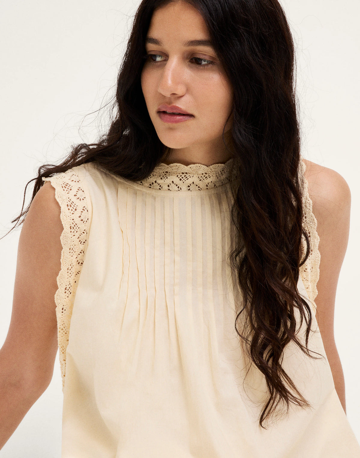 PALE CHAMOIS
