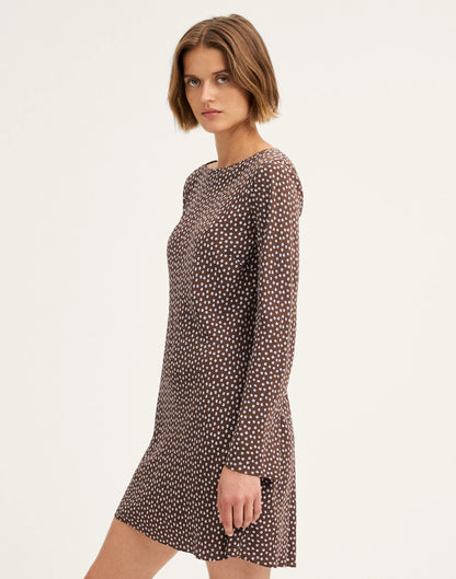 DARK CHESTNUT