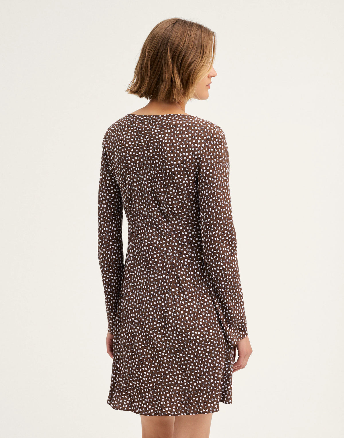 DARK CHESTNUT