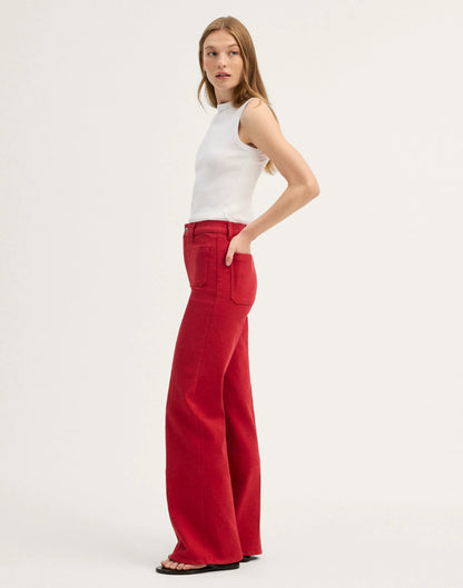 BARN RED