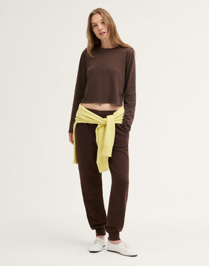DARK BROWN