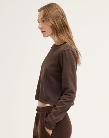 DARK BROWN