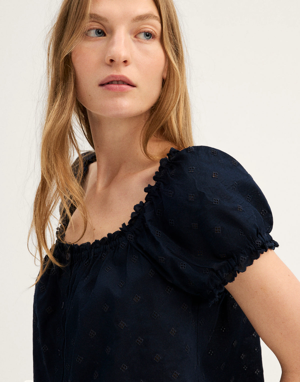 DEEP INDIGO
