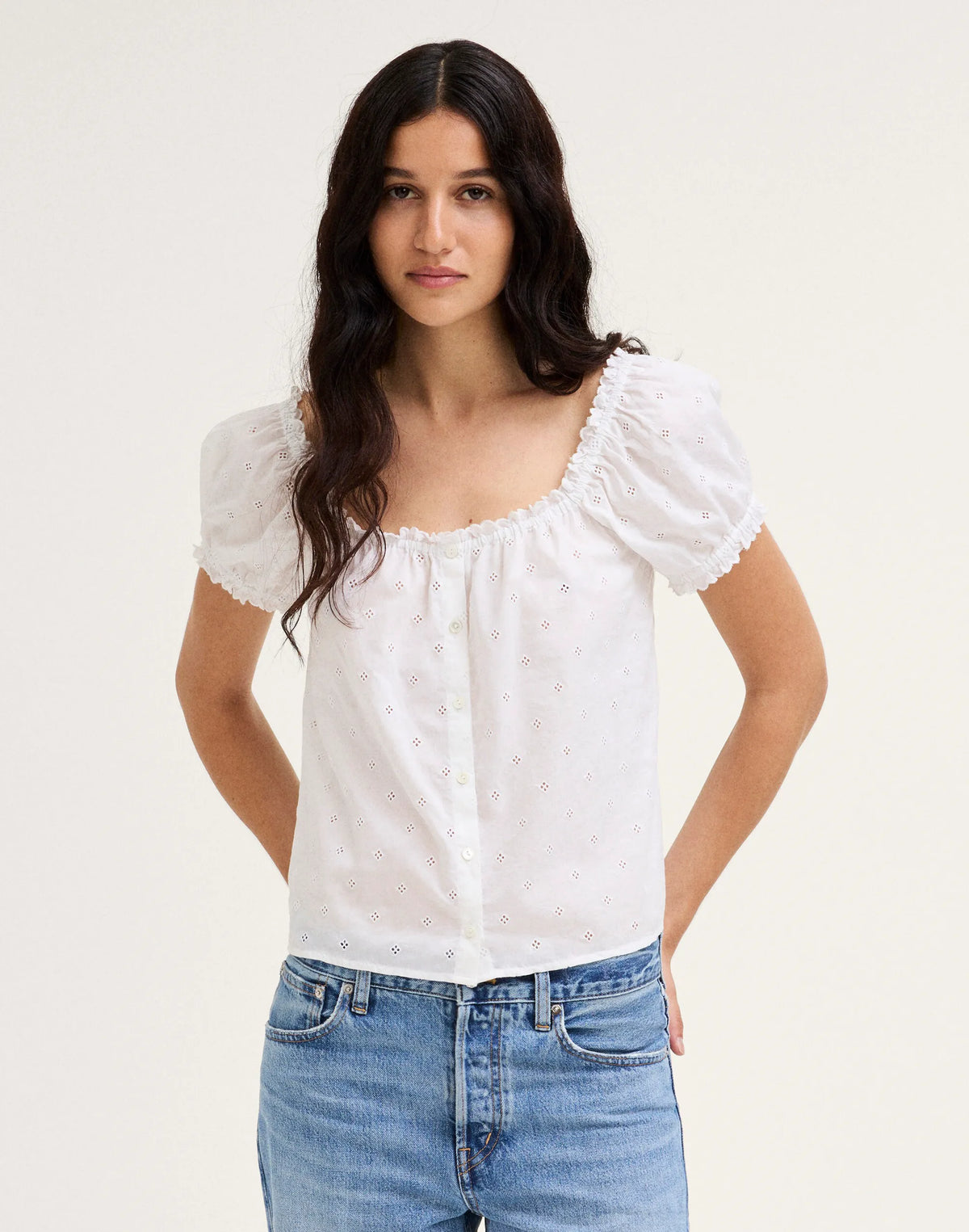 TRUE WHITE