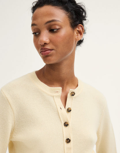 LEMON CHIFFON
