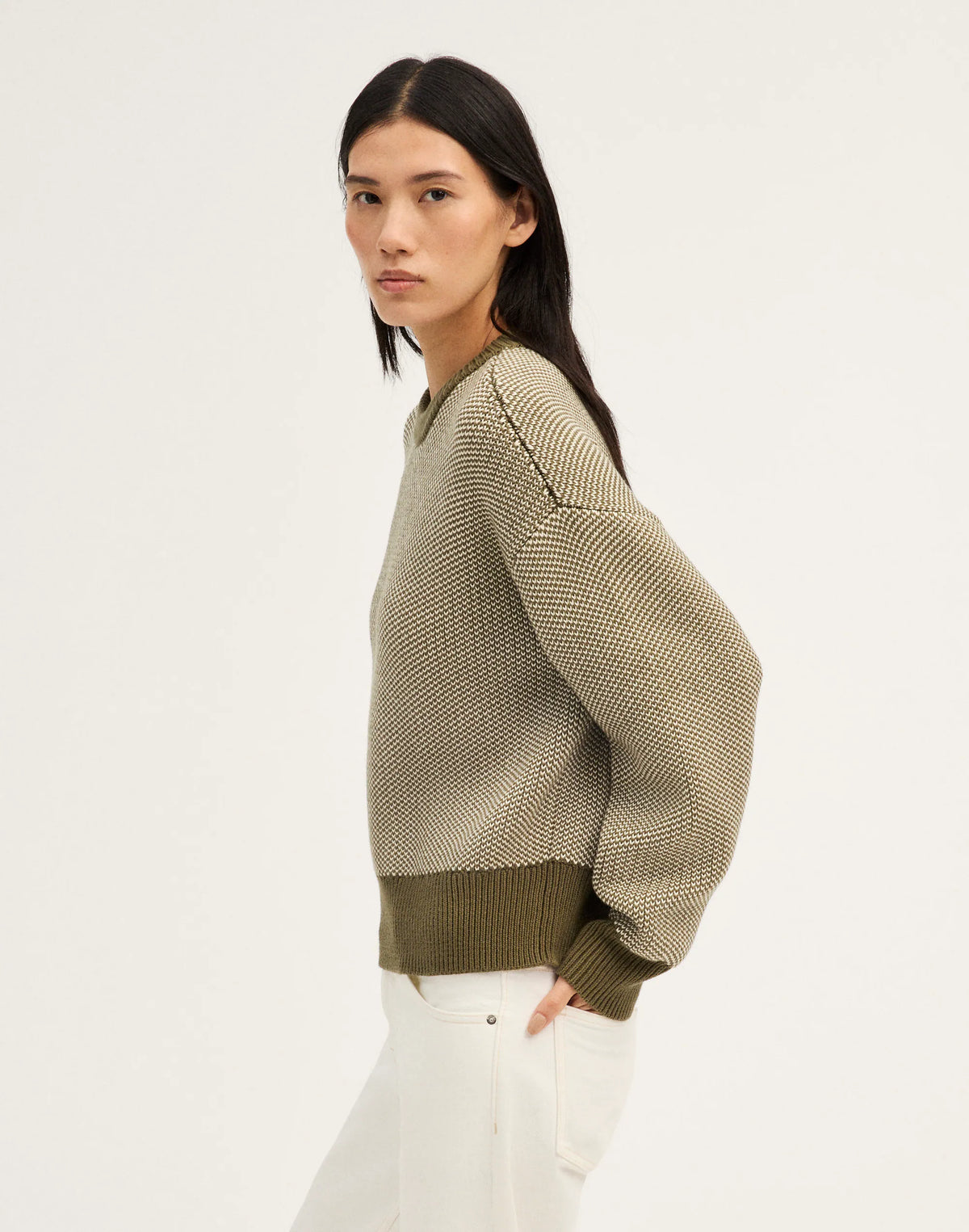 FADED IVY AND CANVAS PATTERN