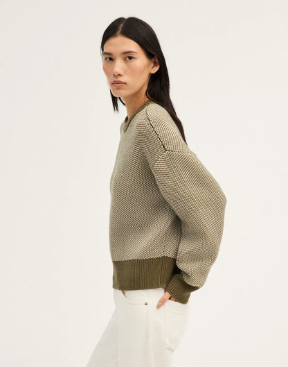 FADED IVY AND CANVAS PATTERN