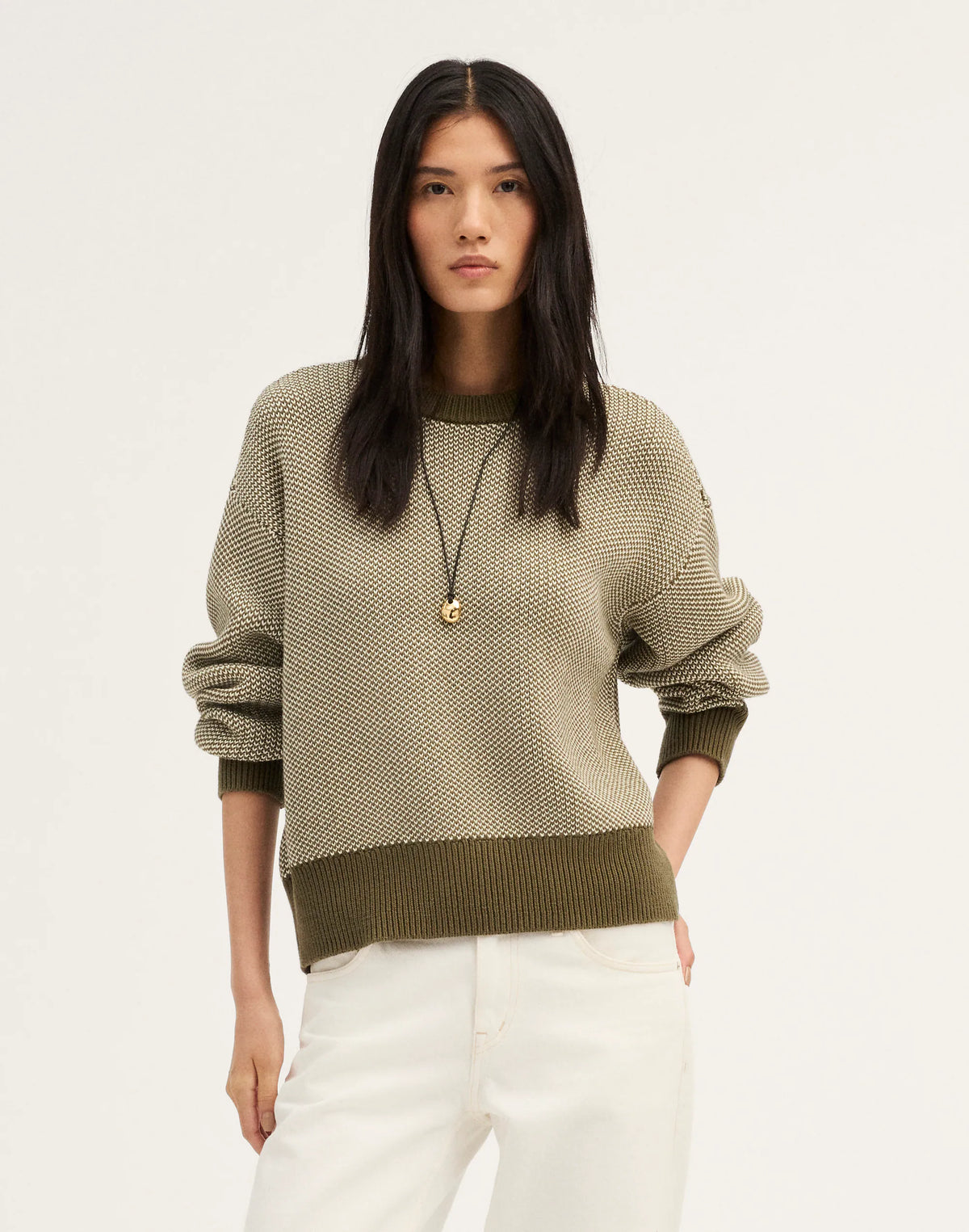 FADED IVY AND CANVAS PATTERN