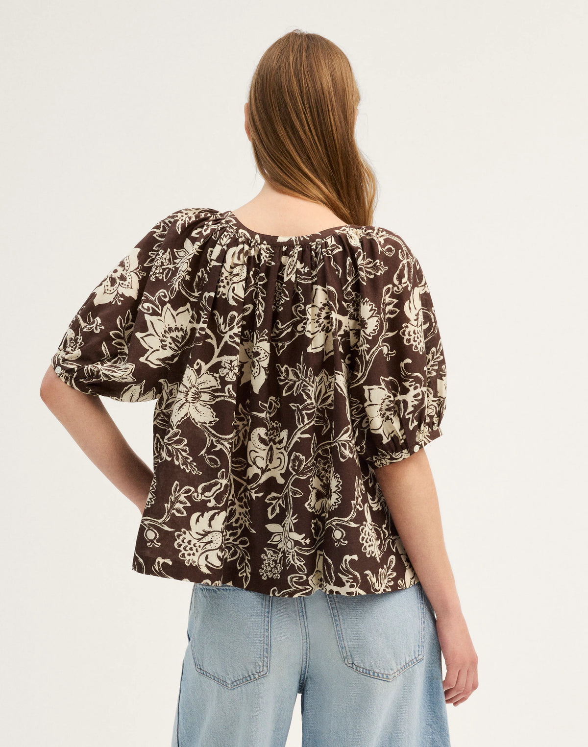 DARK BROWN