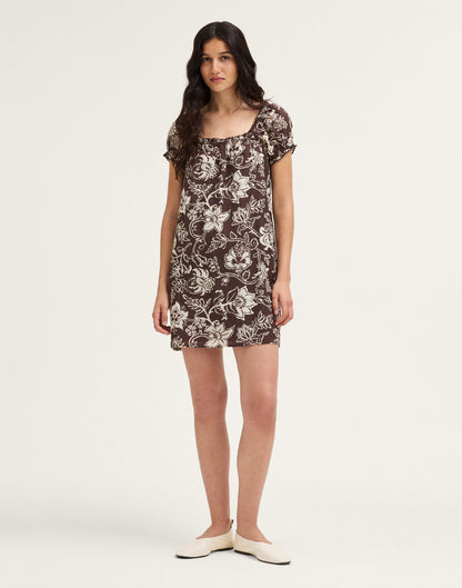 DARK BROWN