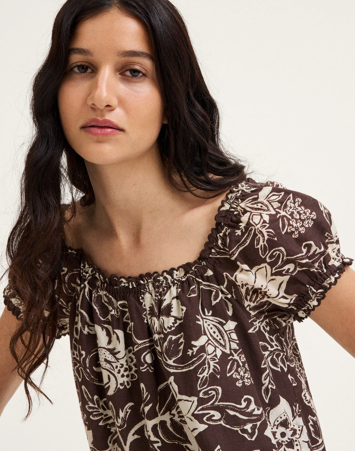 DARK BROWN